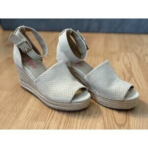 Jellypop Women’s Ravishing Espadrille Platform Wedges Sandals Size 8.5 Peep Toe